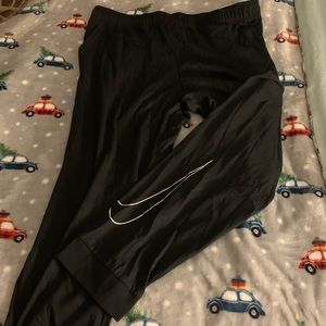 Nike Mens Dri-Fit Joggers